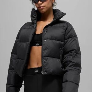 ALO NWT Cropped Puffer Women's Small